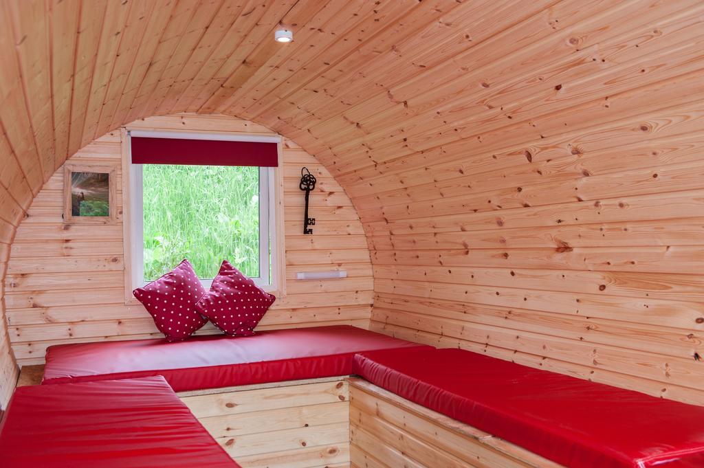 Bcc Lochness Hostel Pods Bearnock Chambre photo